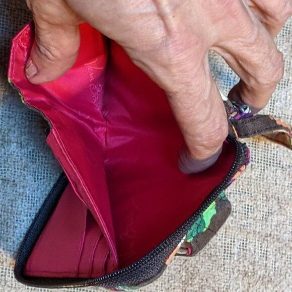 Vera Bradley All in One Wristlet Black/Yellow/Cream Floral - Picture 5 of 5